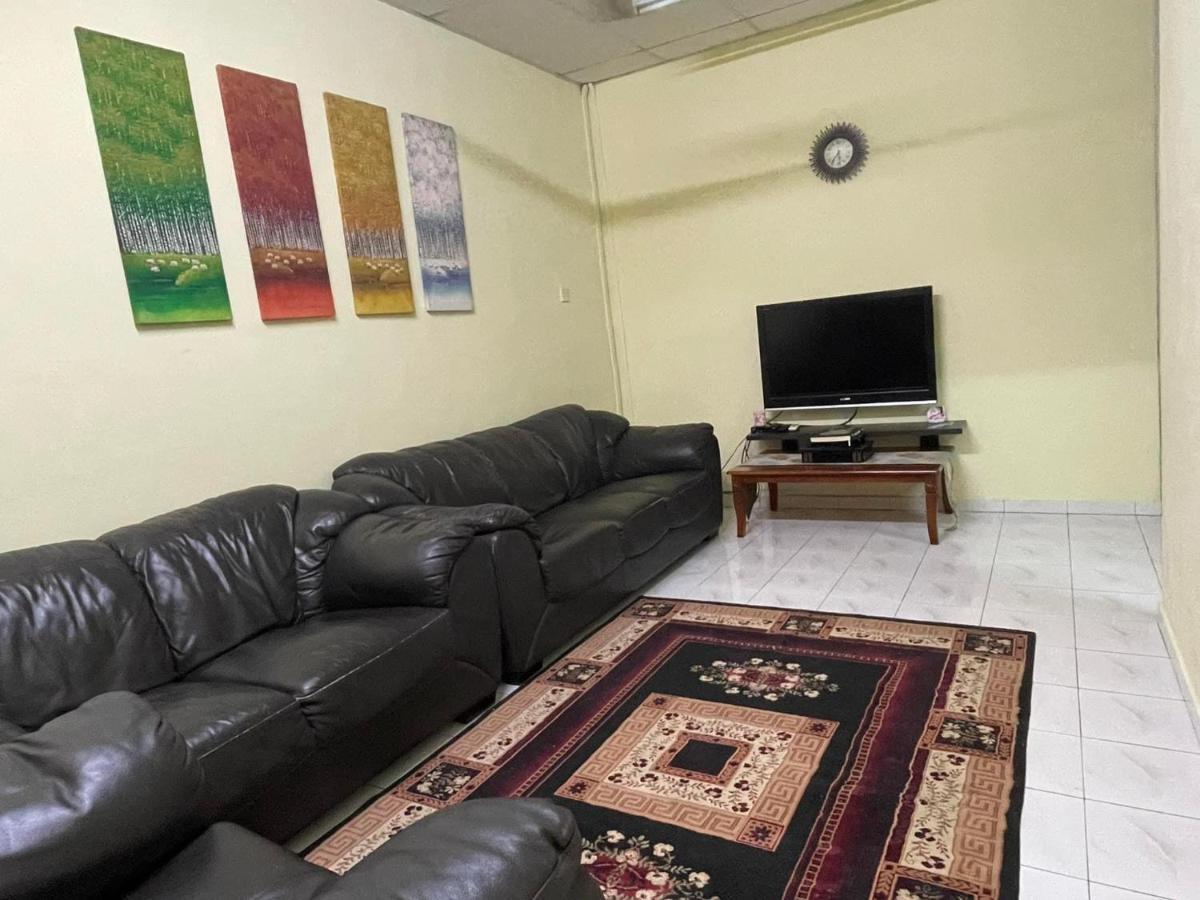 Homestaymuslim Di เตลุคอินทัน ภายนอก รูปภาพ
