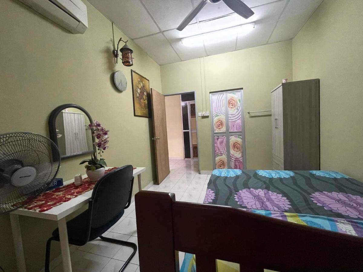 Homestaymuslim Di เตลุคอินทัน ภายนอก รูปภาพ